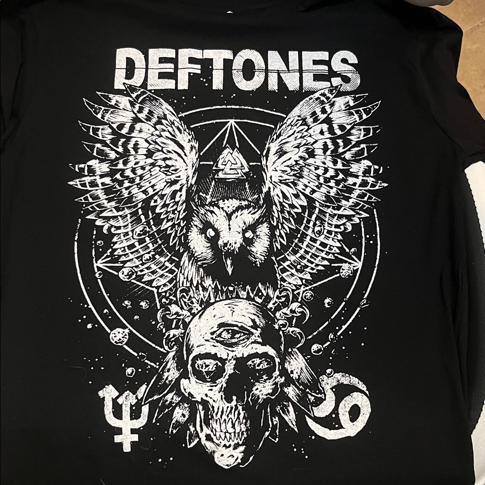 Black Deftones "Owl and Skull" Medium Shirt